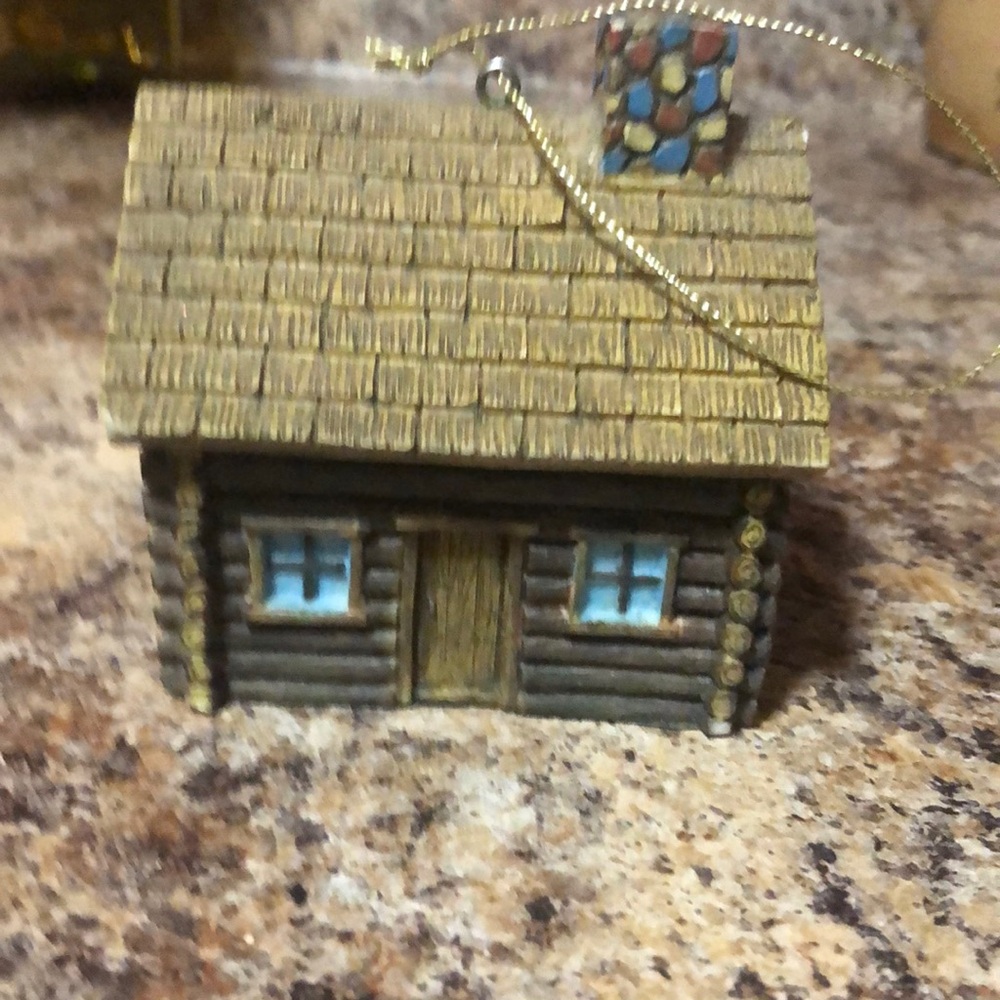 Log cabin ornament